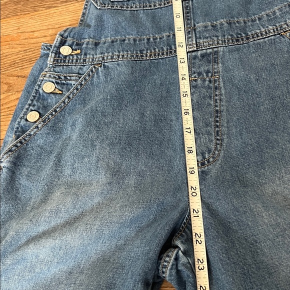 Women’s GAP Denim Distressed Wash Slouch Overalls - Picture 9 of 14